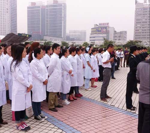 我院参加聊城市“安全用药宣传月”启动仪式(图3)